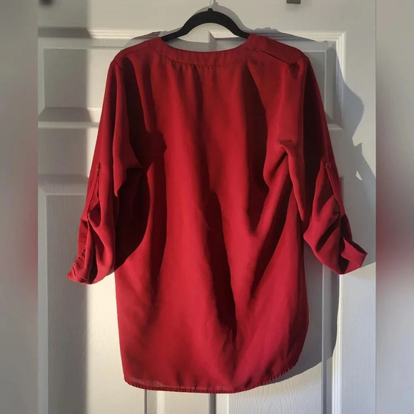 Red, 3/4 Length Button Sleeves, No Brand,  NWOT in bag - Picture 3 of 6